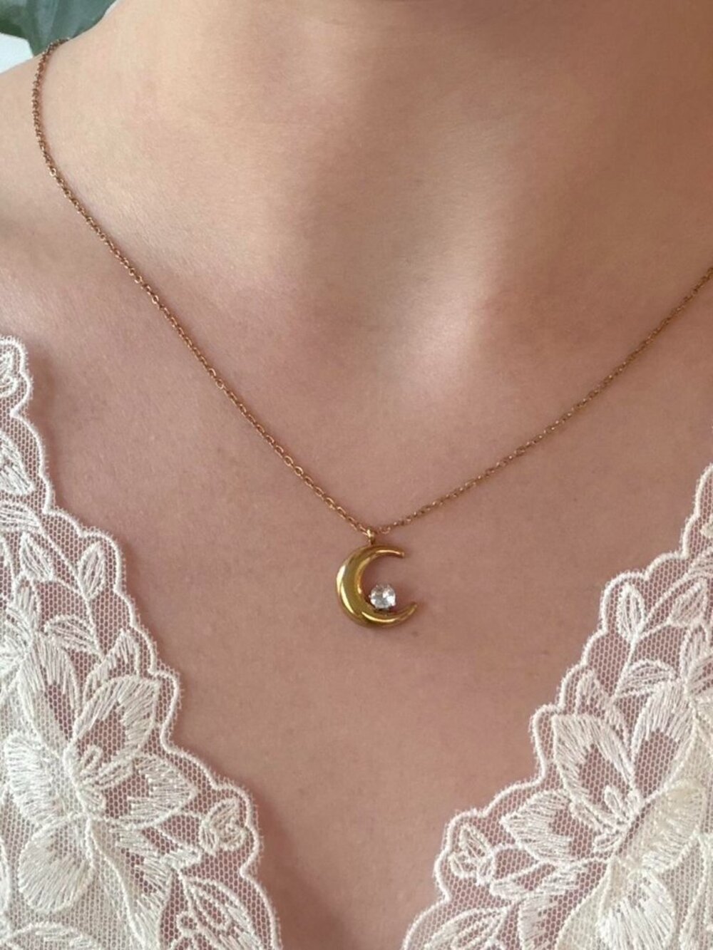 SKU0551 Retro Gold Diamond Gemstone Women Astrology Pedant Necklace + gift bag